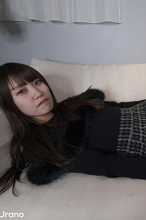 Japanese Honoka Urano shows her hot body